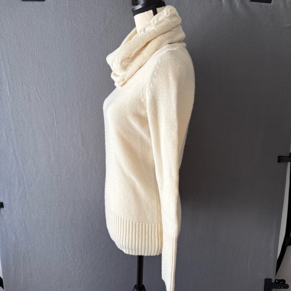 Banana Republic Women's Sweater Italian Yarn Wool Cashmere Small Cottagecore - Picture 4 of 16